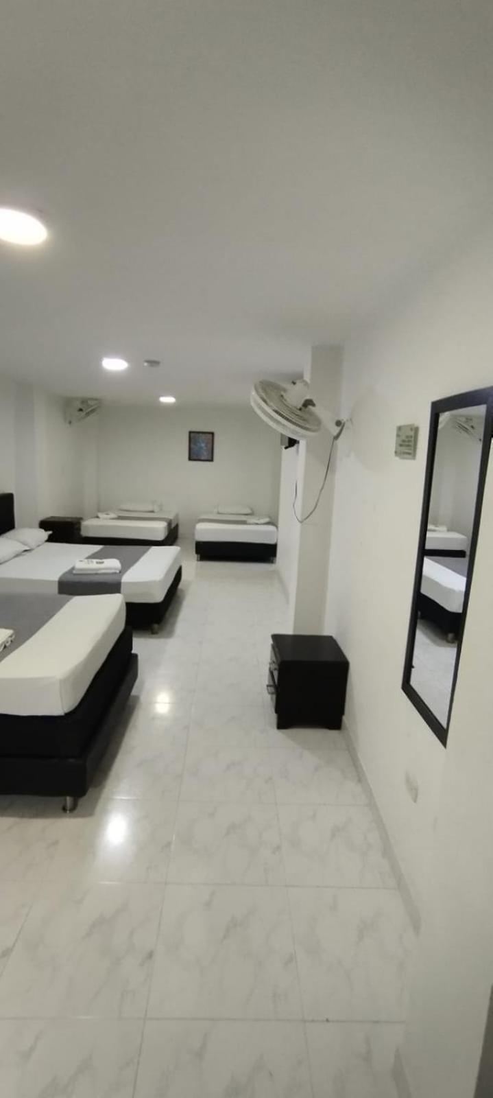 Hotel Paradise Lleras Medellín Zewnętrze zdjęcie