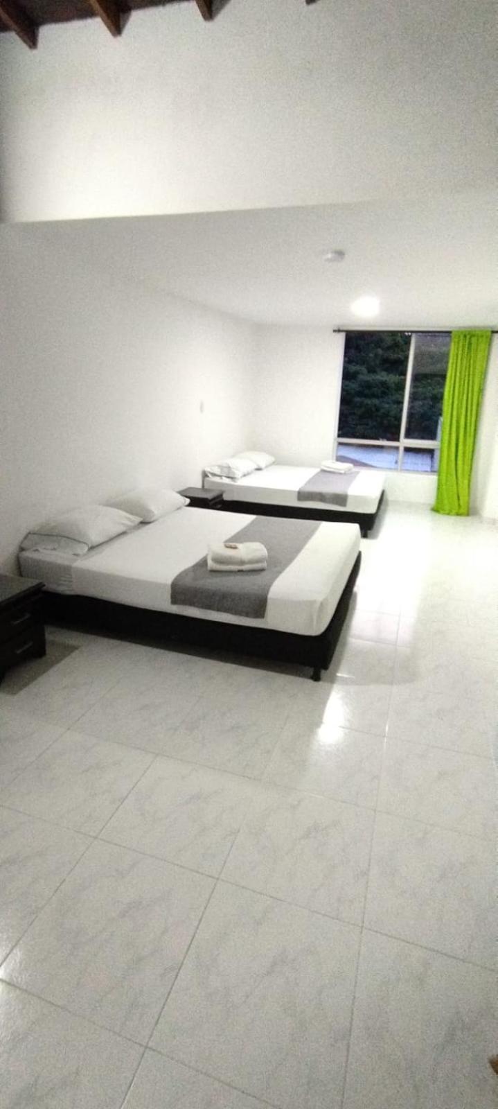 Hotel Paradise Lleras Medellín Zewnętrze zdjęcie