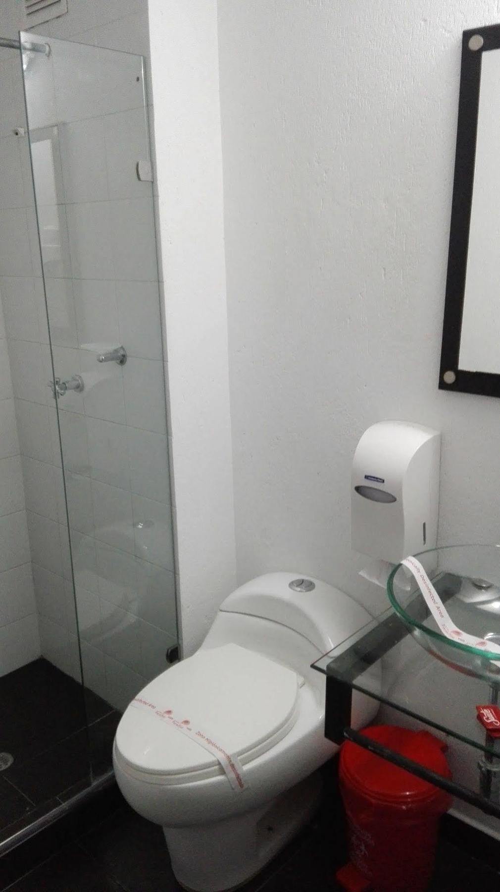Hotel Paradise Lleras Medellín Zewnętrze zdjęcie
