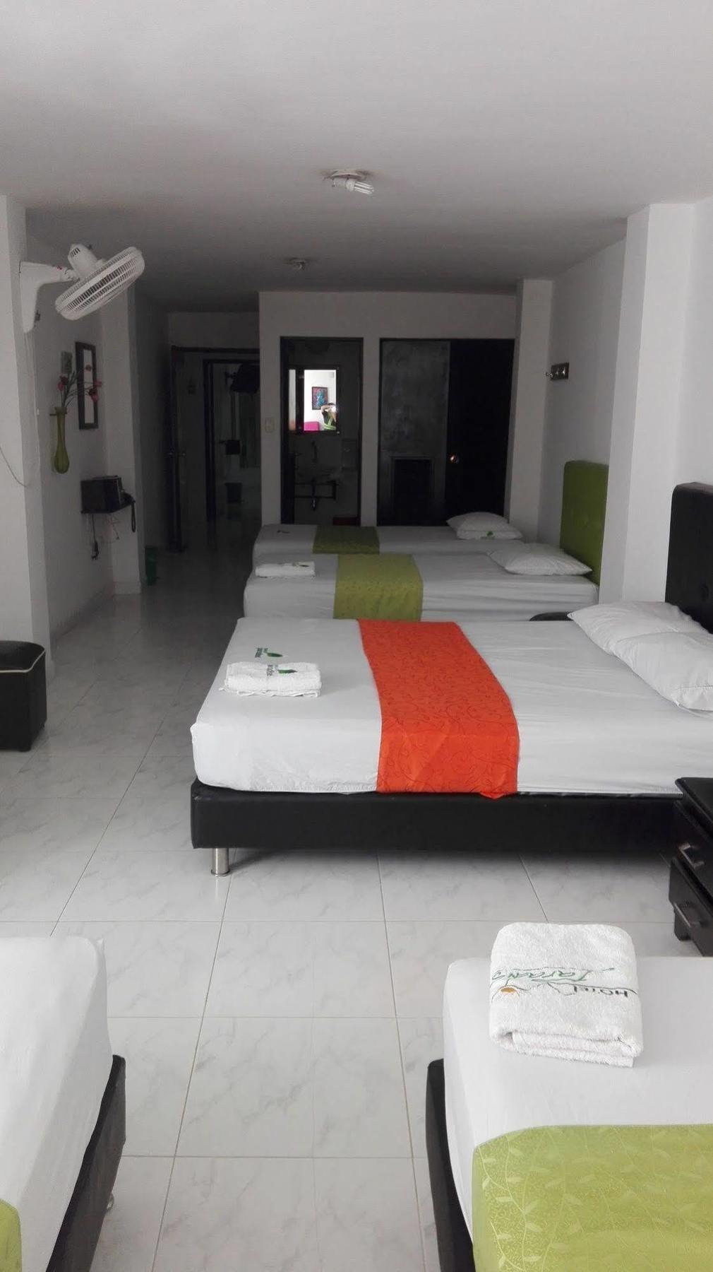 Hotel Paradise Lleras Medellín Zewnętrze zdjęcie