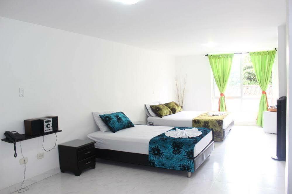 Hotel Paradise Lleras Medellín Zewnętrze zdjęcie